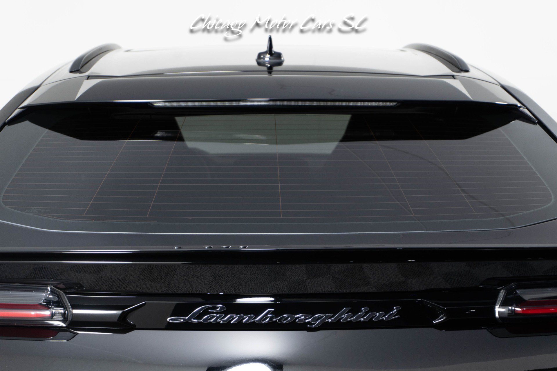 Used 2021 Lamborghini Urus AWD/4WD image 11