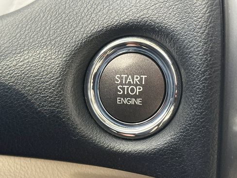 Certified 2022 Lexus GX 460 Premium w/ Premium Package AWD/4WD image 28