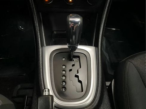 Used 2011 Dodge Avenger Express FWD image 20