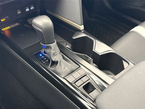 Certified 2025 Toyota Camry SE w/ Multimedia Upgrade Package image 27