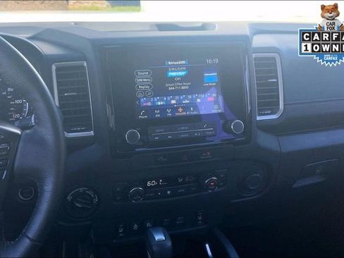 Used 2024 Nissan Frontier SL w/ Technology Package AWD/4WD image 6