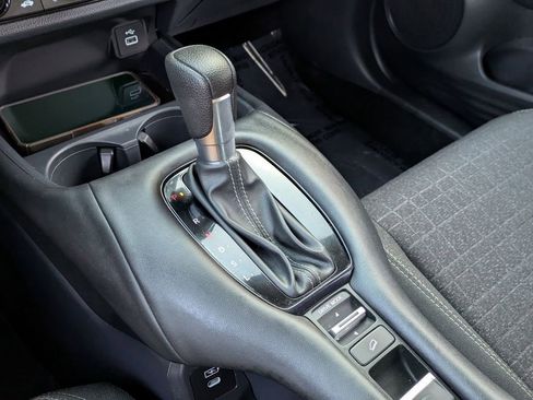 Used 2025 Honda HR-V LX image 18