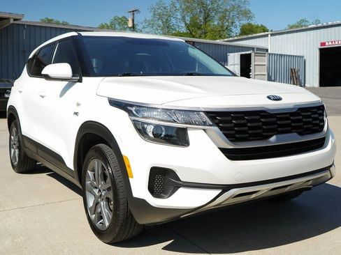 Used 2021 Kia Seltos LX AWD/4WD image 36