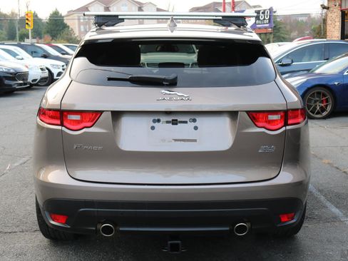 Used 2017 Jaguar F-PACE Prestige image 7