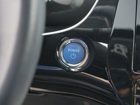 Used 2016 Toyota Prius Four w/ Advanced Technology Package FWD image 30
