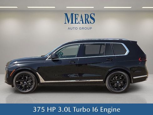Used 2023 BMW X7 xDrive40i AWD/4WD image 3