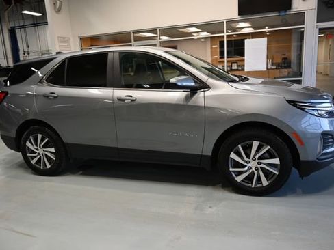 Used 2024 Chevrolet Equinox LT image 4