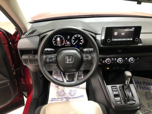 Used 2023 Honda CR-V EX image 32