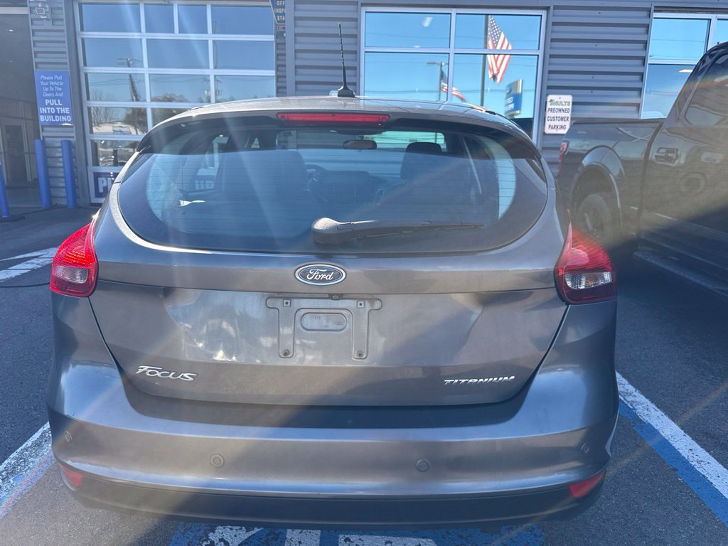 Used 2018 Ford Focus Titanium FWD image 6
