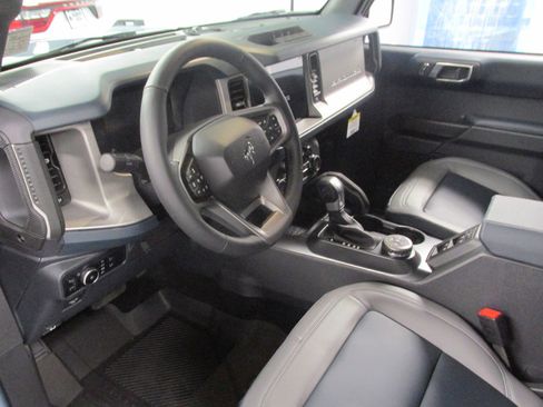 New 2024 Ford Bronco Outer Banks image 25