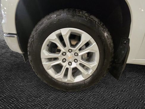 Used 2023 Chevrolet Silverado 1500 LTZ image 11