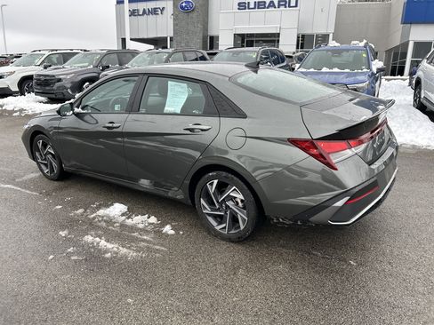 Certified 2025 Hyundai Elantra Sport image 13