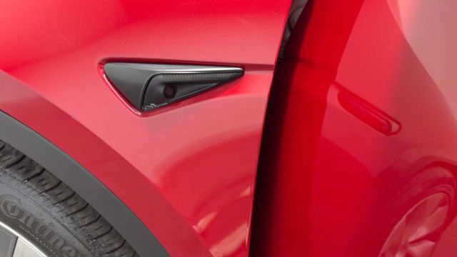 Used 2021 Tesla Model Y Long Range AWD/4WD image 11