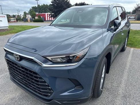 New 2026 Toyota Grand Highlander AWD image 3