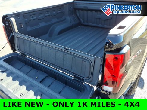 Used 2024 Chevrolet Colorado LT w/ LT Convenience Package image 6