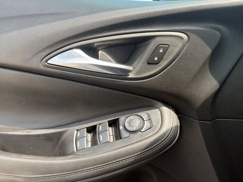 Used 2023 Buick Encore GX Preferred FWD image 4