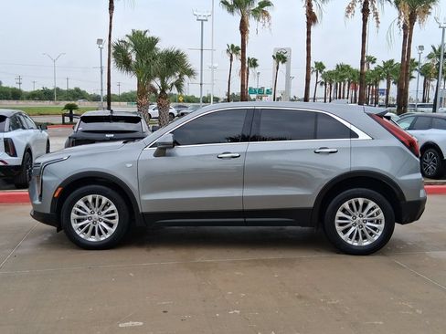 Used 2024 Cadillac XT4 Luxury FWD image 3