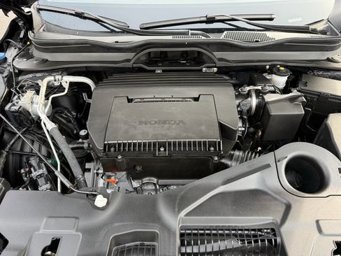 Used 2025 Honda Pilot TrailSport image 13