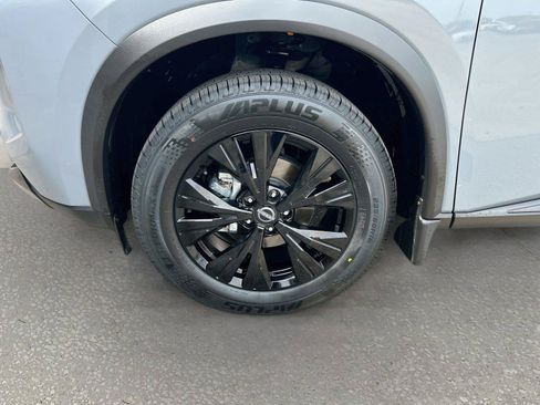 Used 2023 Nissan Rogue SV w/ SV Premium B Package FWD image 42