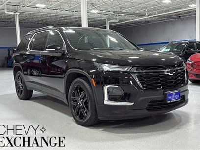 Used 2022 Chevrolet Traverse LT w/ LPO, Blackout Package