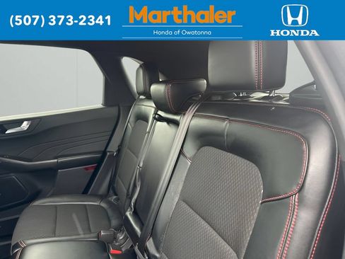 Used 2025 Ford Escape ST-Line AWD/4WD image 13