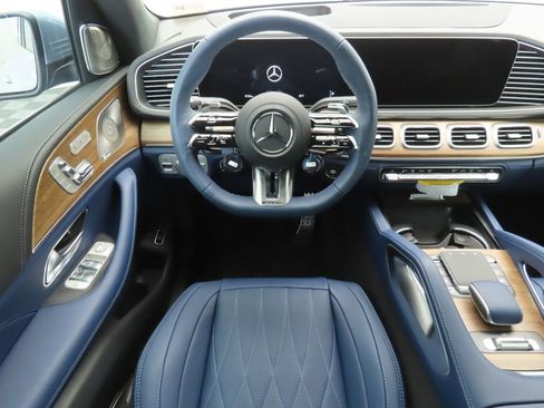 New 2026 Mercedes-Benz GLS 63 AMG 4MATIC image 10