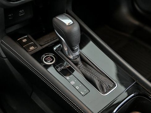 Used 2024 Nissan Kicks SR w/ SR Premium Package image 29