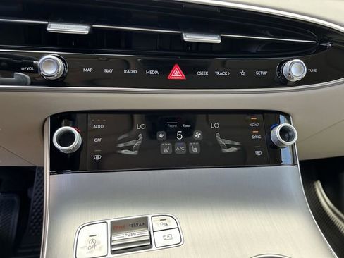 New 2026 Genesis GV70 2.5T Select image 29