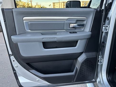 Used 2017 RAM 2500 Big Horn image 39