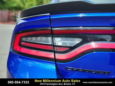 Used 2019 Dodge Charger Scat Pack w/ Daytona Edition Group image 9