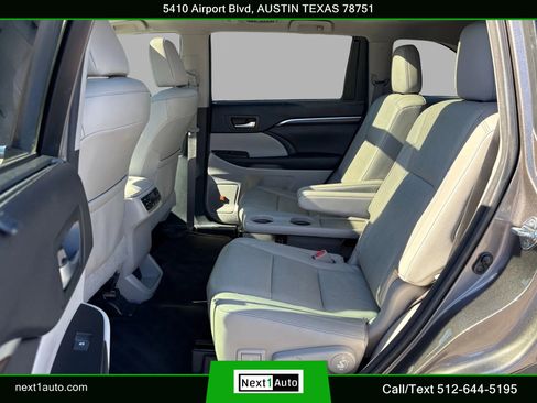 Used 2016 Toyota Highlander Limited Platinum image 31