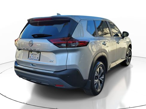 Certified 2023 Nissan Rogue SV FWD image 9