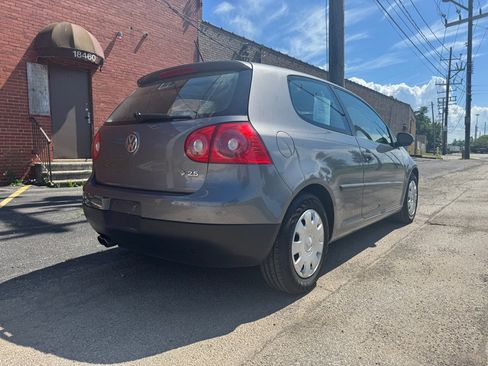 Used 2009 Volkswagen Rabbit 2-Door image 3
