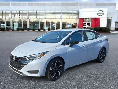 New 2025 Nissan Versa SR w/ Trunk Package