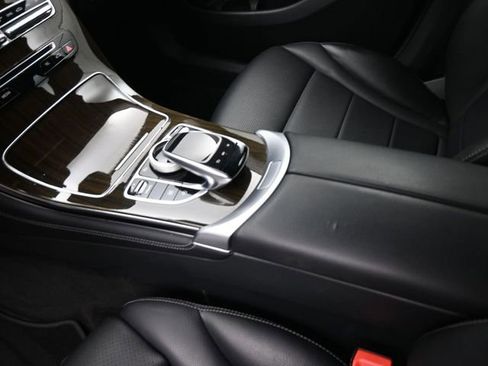 Used 2017 Mercedes-Benz GLC 300 4MATIC Coupe image 31