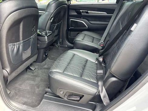 Used 2023 Kia Telluride SX Prestige X-Pro AWD/4WD image 15