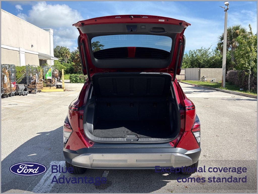 Used 2025 Hyundai Kona Limited FWD image 10