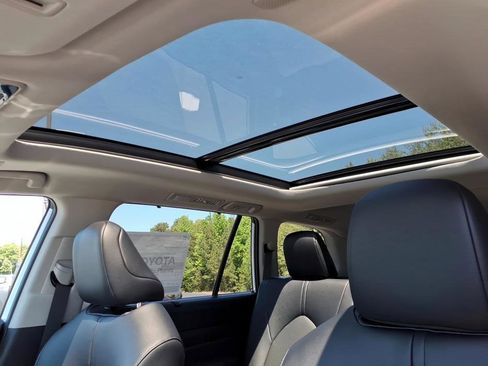 New 2026 Toyota Grand Highlander XLE AWD/4WD image 10