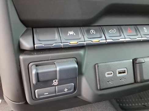 Used 2024 Chevrolet Silverado 1500 Custom Trail Boss image 26