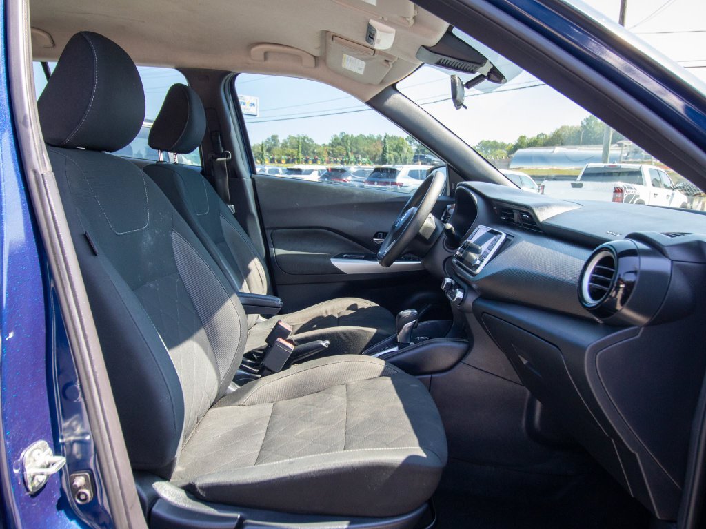 Used 2020 Nissan Kicks SV FWD image 19