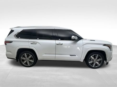 Used 2023 Toyota Sequoia Capstone AWD/4WD image 2
