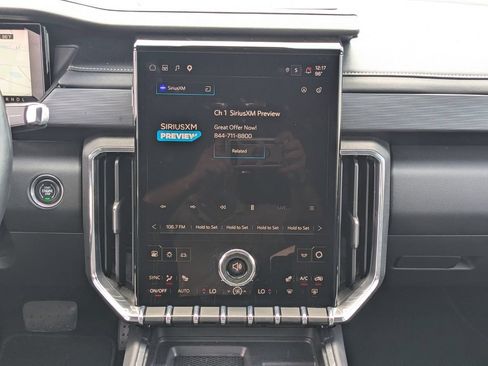 Used 2025 GMC Acadia Elevation FWD image 16