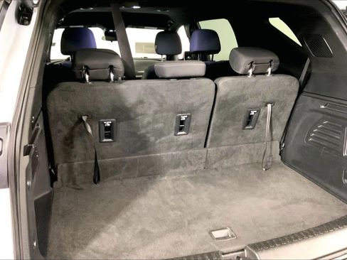 Used 2024 Chevrolet Traverse LT image 4