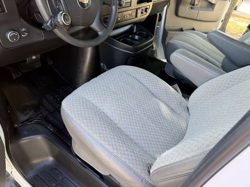 Used 2019 Chevrolet Express 3500 LT w/ LT Preferred Equipment Group RWD image 14