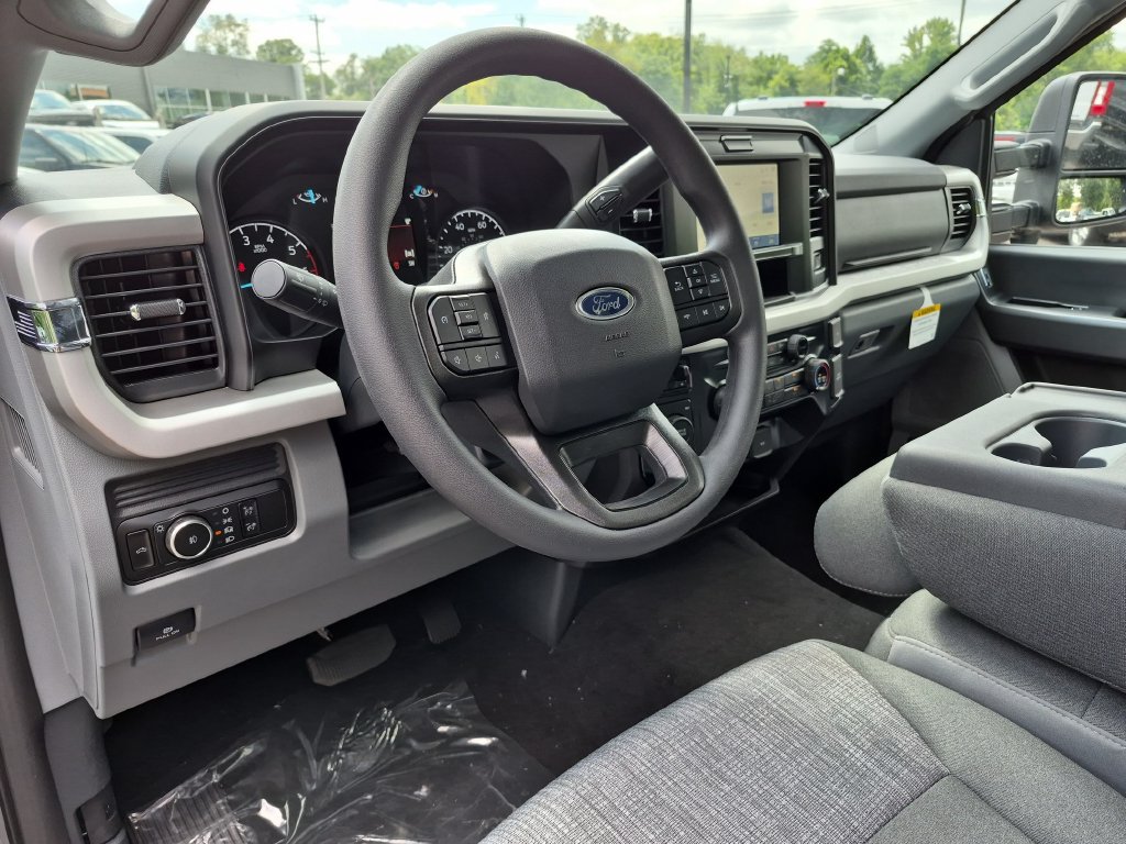New 2026 Ford F250 XLT w/ FX4 Off-Road Package AWD/4WD image 26
