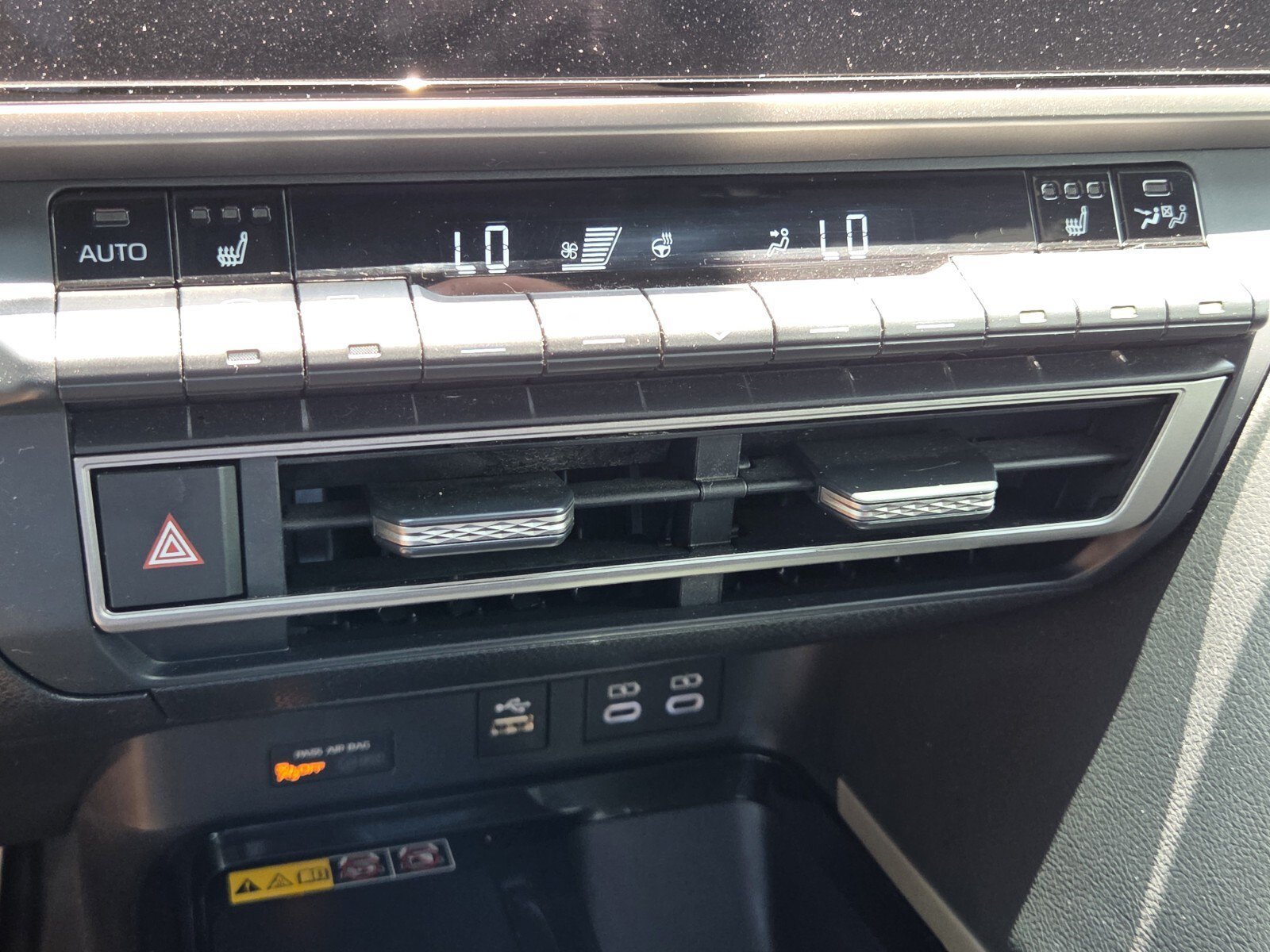 Used 2025 Toyota Camry XSE FWD image 19