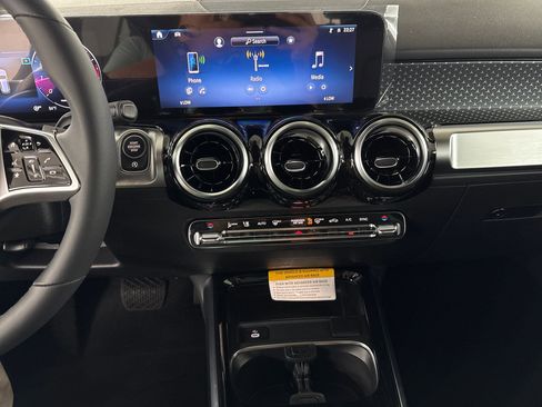 Certified 2026 Mercedes-Benz GLB 250 image 25