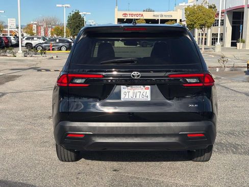 Certified 2025 Toyota Grand Highlander FWD image 4