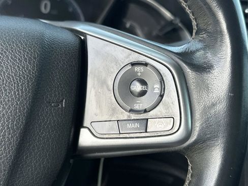 Used 2018 Honda Civic Touring image 14