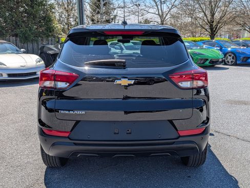 Used 2022 Chevrolet TrailBlazer LS image 4